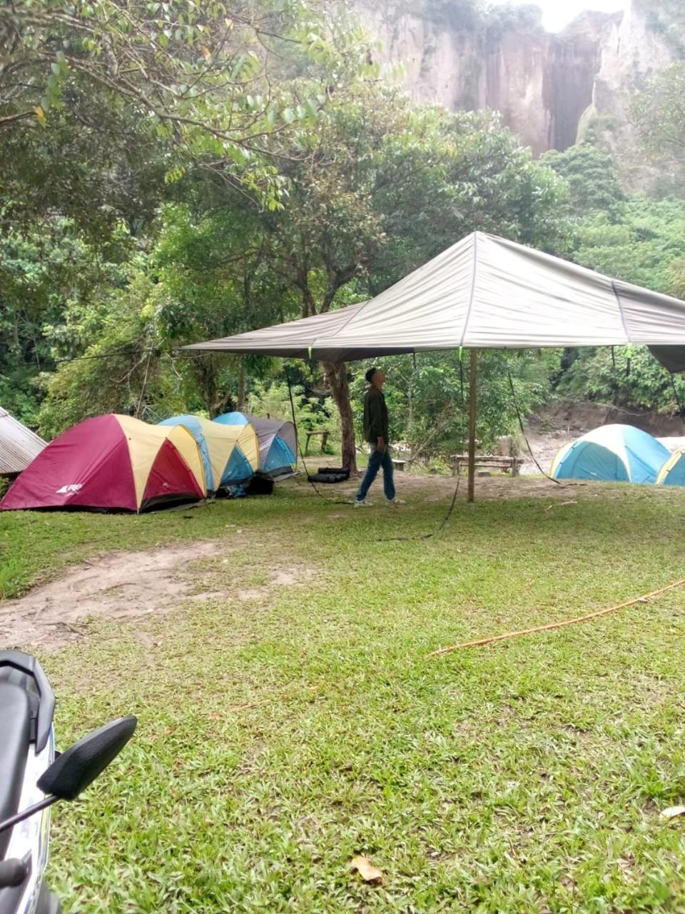 Tapian Ratu Camp Real บูกิตติงกี ภายนอก รูปภาพ